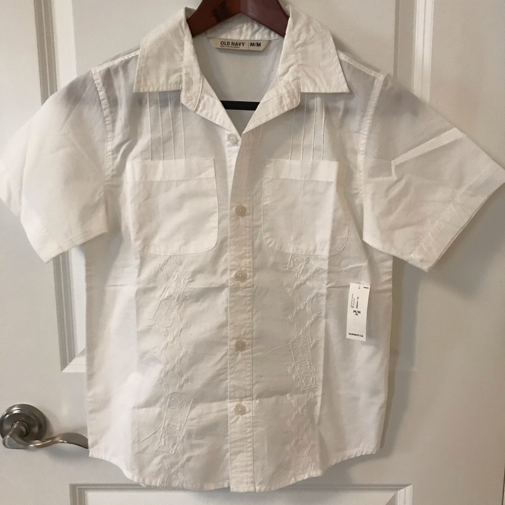 Brand new with tags Boys old navy shirt